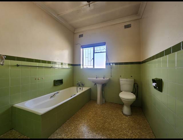 5 BEDROOM HOUSE FOR SALE IN MEYERTON CENTRAL